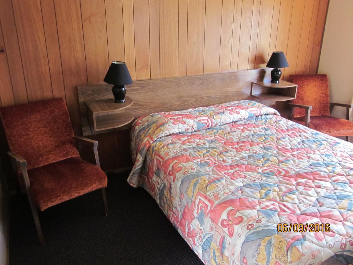 Valleyview Motel Williams Lake Ngoại thất bức ảnh