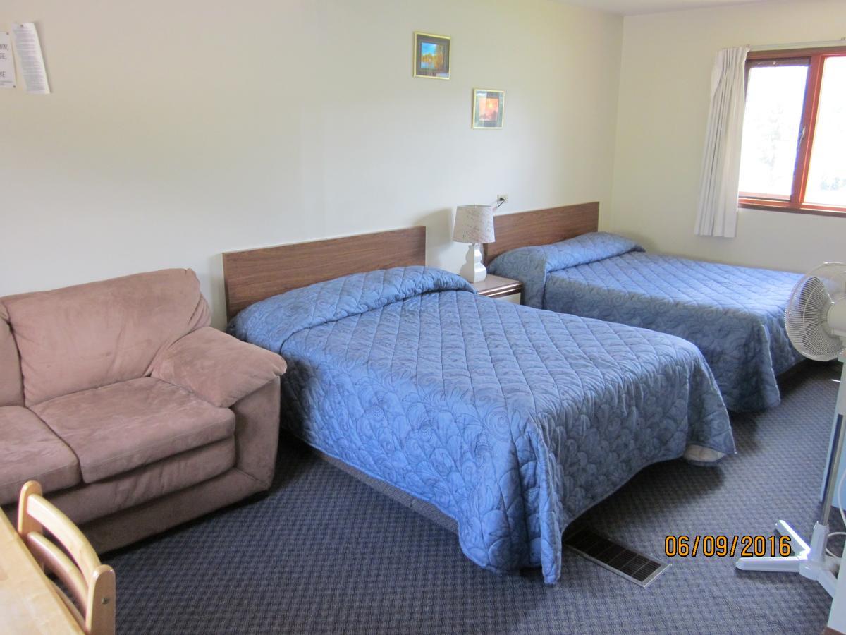 Valleyview Motel Williams Lake Ngoại thất bức ảnh