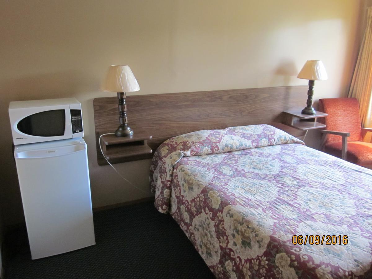 Valleyview Motel Williams Lake Ngoại thất bức ảnh